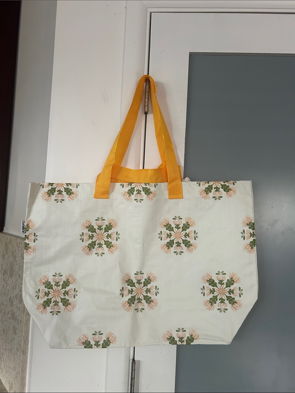Le’ale’a Hawaiian Flower Print Large Reusable Bag NEW